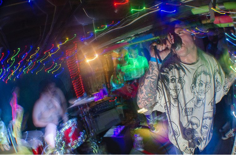 REEK MINDS’ “Malignant Existence” LP is up for pre-order today. It has all the things you could ever want in a maniacal debut hardcore album. They twisted the dials up to 12 on this freak. It is glorious.
Links in the bio