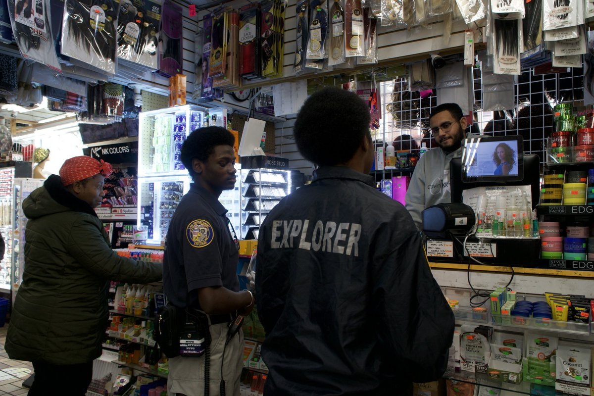 NYPD67Pct's tweet image. Last week, our YCOs and 67 NYPD Explorers were on a mission to recruit and spread the word about their impactful work. These youths showcased their commitment and passion for serving the community of East Flatbush.
#NYPDExplorers