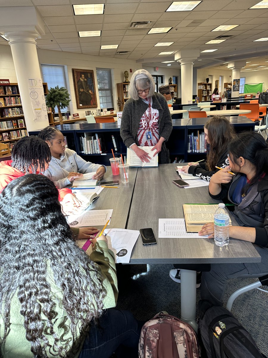 It's Youth Art Month! Students created book art in the library during Knight Time. Measuring and folding skills were required to make book hearts. Celebrate the month by creating your own art! #TDHSReadsEverywhere #ccpslibraries @GoTDKnights #Igknightthelight @ajmclaurin4