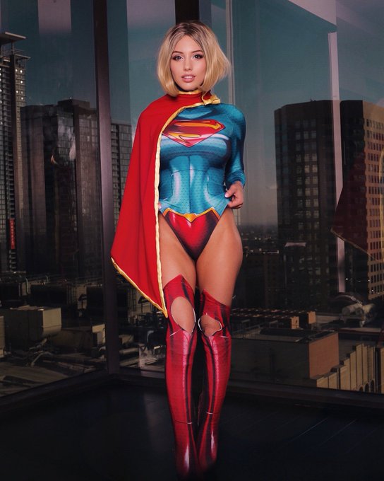 Share this and I will make you feel pretty super too 😏 https://t.co/HKzqAbZIk8<a href="/tag/cosplay"class="tags"><span>#cosplay</span></a><a href="/tag/xmen"class="tags"><span>#xmen</span></a>