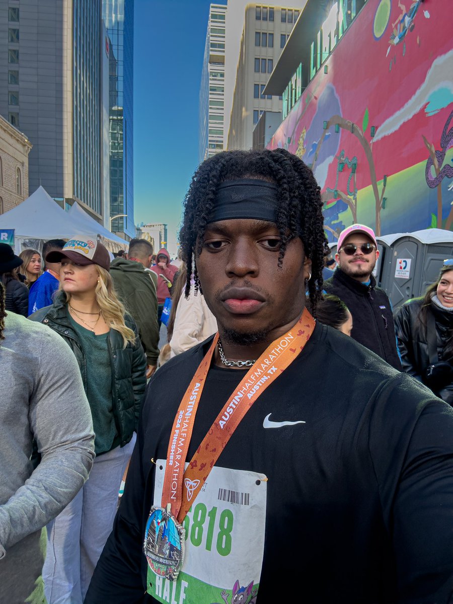_ChrisAlia's tweet photo. First Half Marathon Complete. https://t.co/BKNtmtWf0G