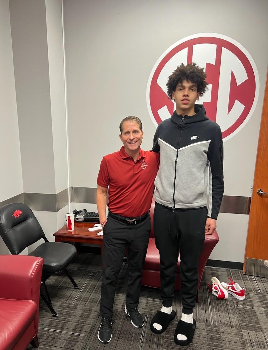 2025 Arkansas target &amp; Nat'l Top 50 / 4* Isaiah Sealy <a href="/isaiah_sealy/">Isaiah Sealy</a> (6-6 G) had 33 pts, 7 rbs, 5 asts, 2 blks in Springdale's 77-66 OT loss to LRCentral on Thurs in 6A state tournament quarterfinals ... stats via <a href="/ETTaylor79/">Erick Taylor</a> ...