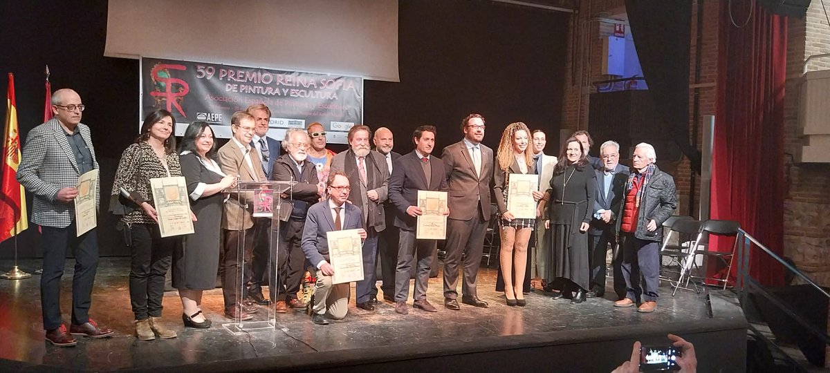 Tengo el honor de estar entre los 4 Finalistas del #59PREMIOREINASOFIA de Pintura y Escultura. La exposición está este mes en Casa de Vacas Madrid. Gracias a la Reina Sofía por apoyar el arte español. Gracias AEPE y GOOGLE ¡Enhorabuena a tod@s!  <a href="/AEPEMadrid/">AEPE</a> <a href="/googlearts/">Google Arts&Culture</a>