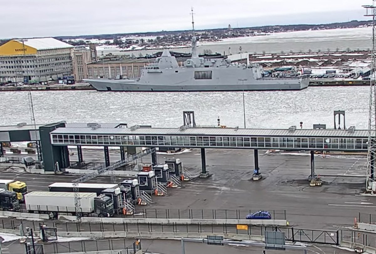 WarshipCam's tweet photo. French Navy Aquitaine-class frigate FS Aquitaine (D650) in Helsinki, Finland - March 1, 2024 #fsaquitaine #d650 

SRC: webcam https://t.co/N09z6Ucofq