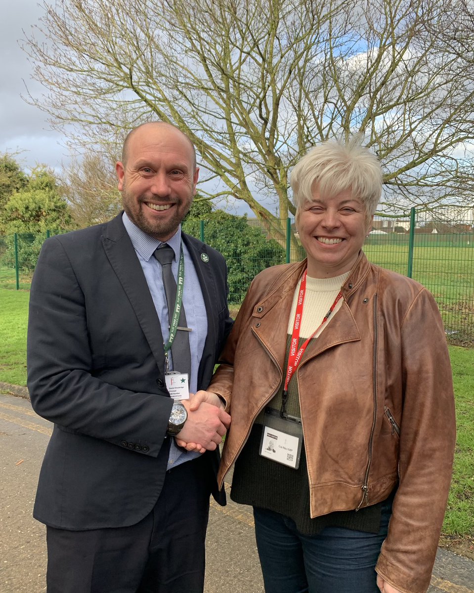 A fabulous opportunity for @danshoubridge and @79jwoodhouse to meet @lia_nici at Humberston Academy today. Discussing several opportunities and looking forward to Lia joining us again next month to support our Personal Development Day!