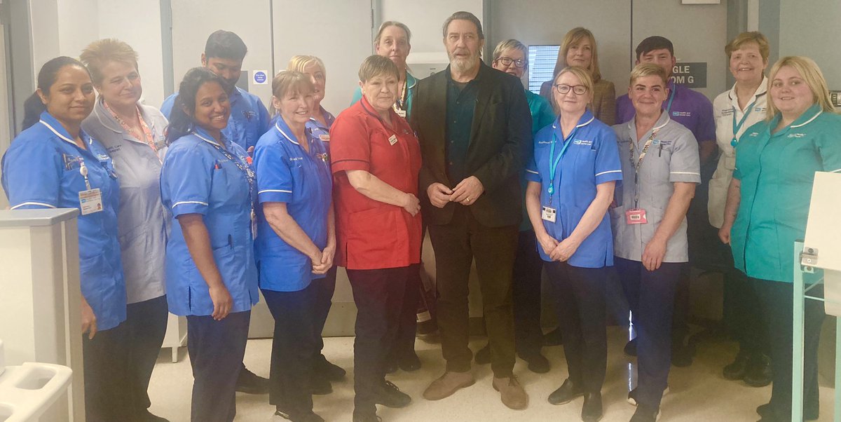 An amazing day for Whiteabbey – the first hospital in NI to share the power of the arts with stroke patients through @InterActStroke We were delighted to welcome charity ambassador Ciaran Hinds & we thank all involved from #teamNORTH for their vision and input with this project