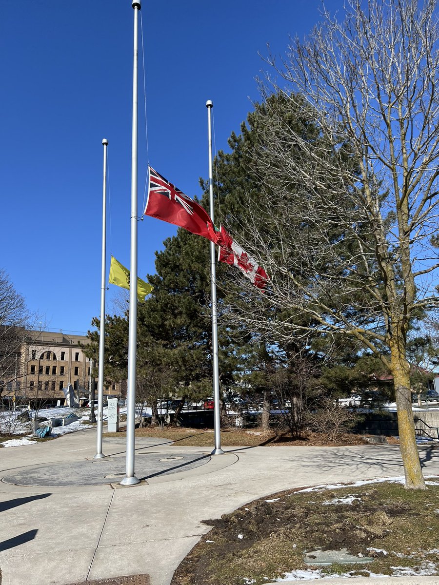 My sincere condolences to the entire Mulroney family and my sincere thanks to former Prime Minister Brian Mulroney for his tireless commitment to public service and to Canada. @citywaterloo Council and staff mourn with the nation and have lowered our flags as a sign of respect.