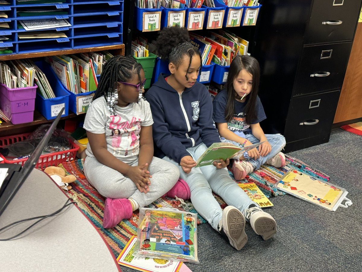 Hailey Elementary tweet media