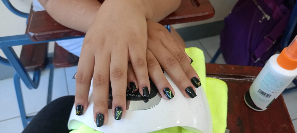 CentroTec_JDMR's tweet photo. ✨ Entrega de materiales y trabajos realizados por protagonistas del Curso Tratamiento Estético de Manos y Pies 💅🏼impartido por el @CentroTec_JDMR #TecJDMR
#SoyTecNicaragua https://t.co/U23ITiyKKY