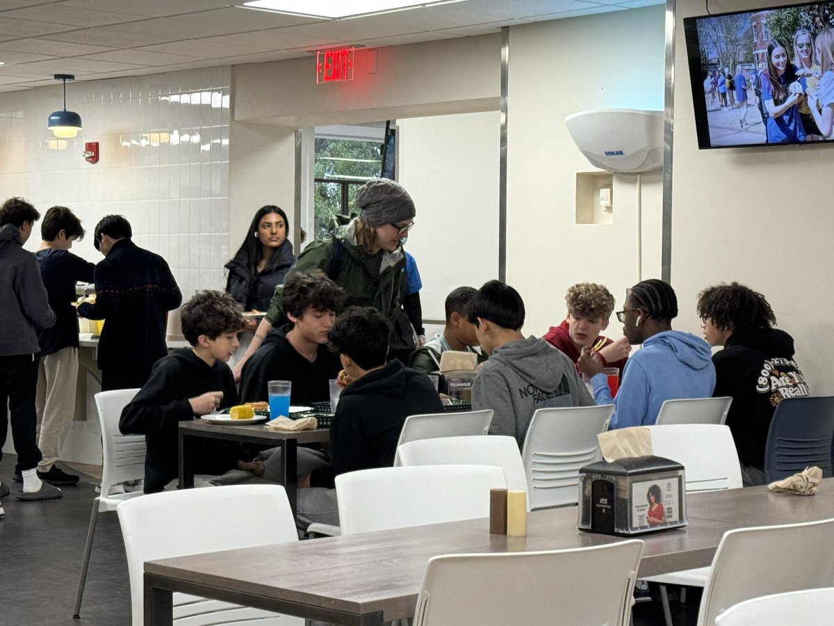 Andrea Turner (@andreaturnera1) on Twitter photo <a href="/AMMSLions/">Autrey Mill Middle</a> got to experience a little college life today! Lunch at the GCSU dining hall- The Max <a href="/AMMSLions/">Autrey Mill Middle</a> got to experience a little college life today! Lunch at the GCSU dining hall- The Max
