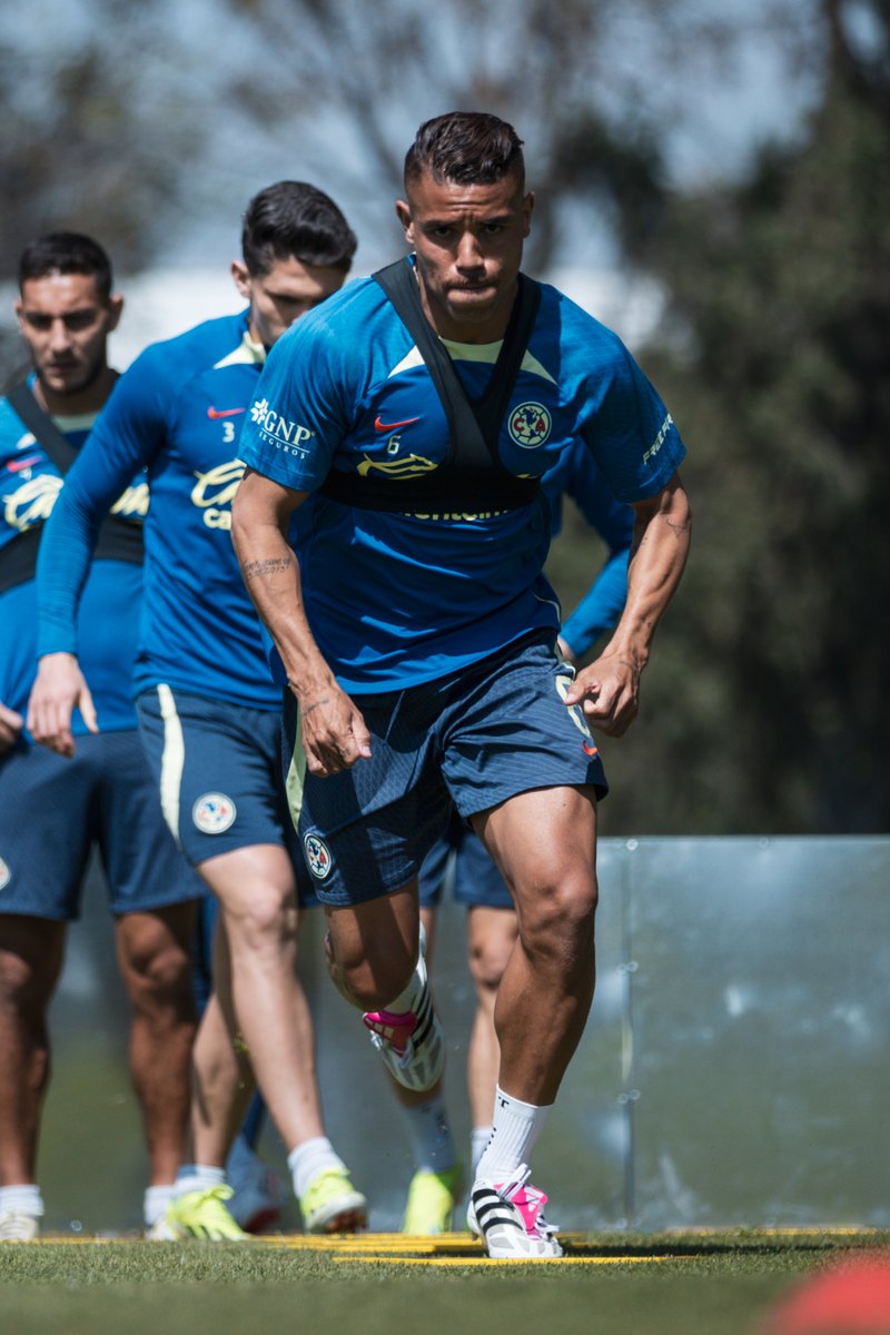 ClubAmerica's tweet photo. Arrancamos, Irmao 🦅 https://t.co/0C63W53Hha