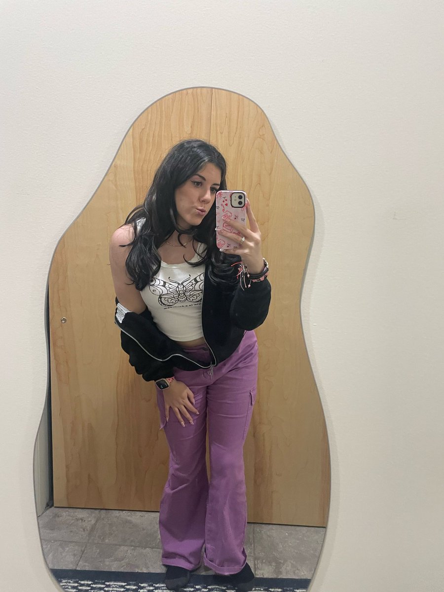 diamondanii's tweet image. Pretty privilege opens doors, but it also demands tribute... Payment methods in bio👏🏼

Submit to my beauty and financial power. I own your fucking wallet!