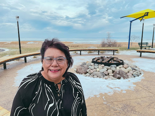 During #SocialWorkMonth, we celebrate Cheri Goodwin, @UMNDuluth MSW alum who is leading the effort for a $15.5M intergenerational wellness center for the Red Lake Nation. cehsp.d.umn.edu/articles/cheri… @umduluthsw #UMDProud