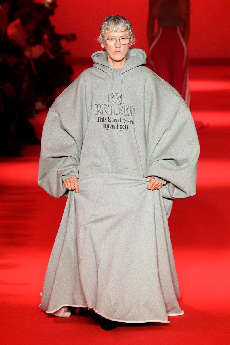 StreetFashion01's tweet photo. Vetements FW24!🖤 https://t.co/pF40Inmzuc