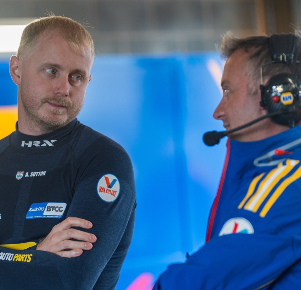 naparacinguk's tweet photo. π΅π‘ With 8 more weeks to go until the first weekend of the @btccβ¦
Caption this! π
#NAPARacingUK #BTCC #RacingTeam #RacingDriver #MotorsportTeam #HRX #AshSutton @ASuttonRacing https://t.co/qz8CY3fICN