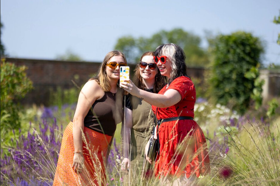 Join us to celebrate International Women's Day at @RHSBridgewater next weekend😃🥳 There'll be talks from awesome women in horticulture, industry insight, tours from our hort. team and discussion at the Q&A panel. Look forward to seeing you there! 🪴 rhs.org.uk/Gardens/RHS-Ga…