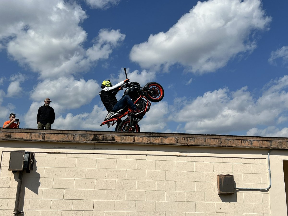 Roof top wheelies!!