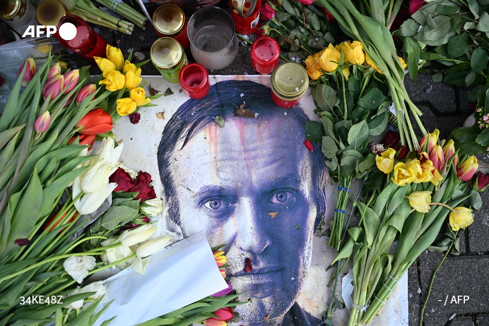 AFP News Agency (@afp) on Twitter photo Vladimir Putin never referred to Alexei Navalny by name yet the Russian leader's most significant domestic political opponent succeeded in haunting the Kremlin chief, though it remains to be seen how his influence will endure after his death <a href="/Stuart_JW/">Stuart Williams</a>
u.afp.com/5x9k Vladimir Putin never referred to Alexei Navalny by name yet the Russian leader's most significant domestic political opponent succeeded in haunting the Kremlin chief, though it remains to be seen how his influence will endure after his death <a href="/Stuart_JW/">Stuart Williams</a>
u.afp.com/5x9k