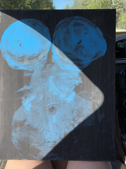 That time I painted myself and laid on canvases 🥹😂   The girls were so juicy! 😍 https://t.co/E9zAQmL