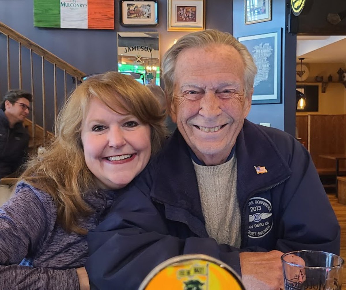 Mulconrys Irish Pub tweet media