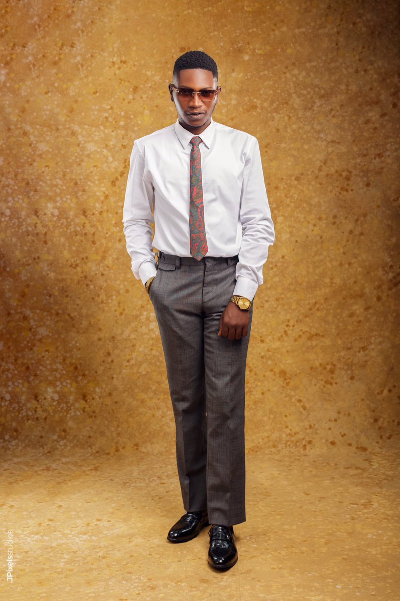 Roberthud09's tweet image. Happy New Month to my cherished family! May this month bring you closer to your dreams and fill your home with peace and love. You’re always in my heart ❤️.
#NewMusicAlert  #TeamHudEmbassy #Vimmm