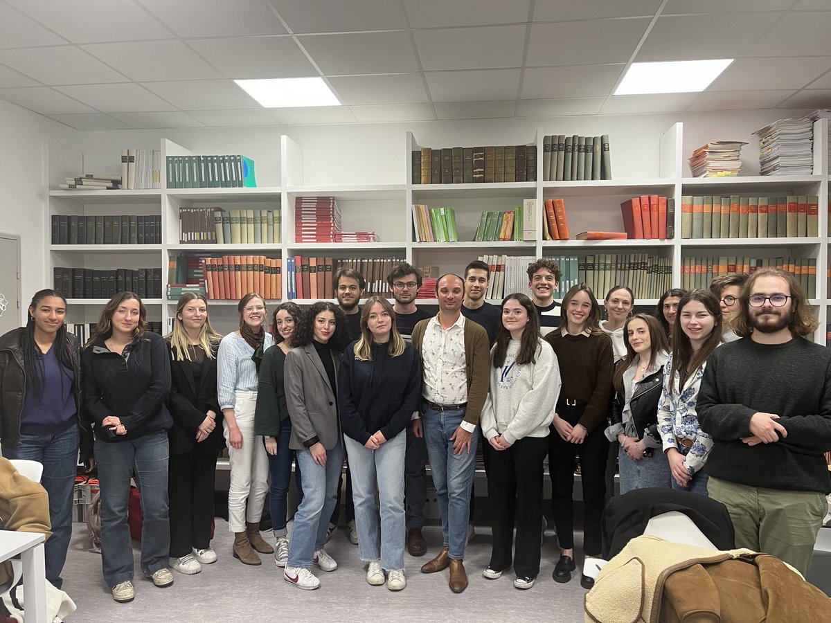Aujourd’hui, les MPDA1 ont eu le plaisir de recevoir M. MARTINIER, Greffier au Tribunal administratif de Montpellier, pour une introduction au contentieux des étrangers. 

Merci encore pour cette intervention passionnante !