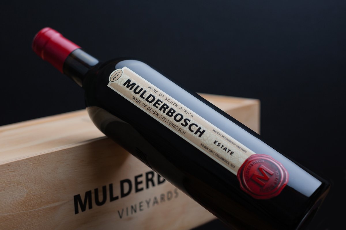 Introducing our Mulderbosch Estate red blend!

It’s the first wine in our 35-year history to be estate-certified.

mulderbosch.co.za/mulderbosch-fl…

#NewRelease #EstateBlend #MulderboschVineyards