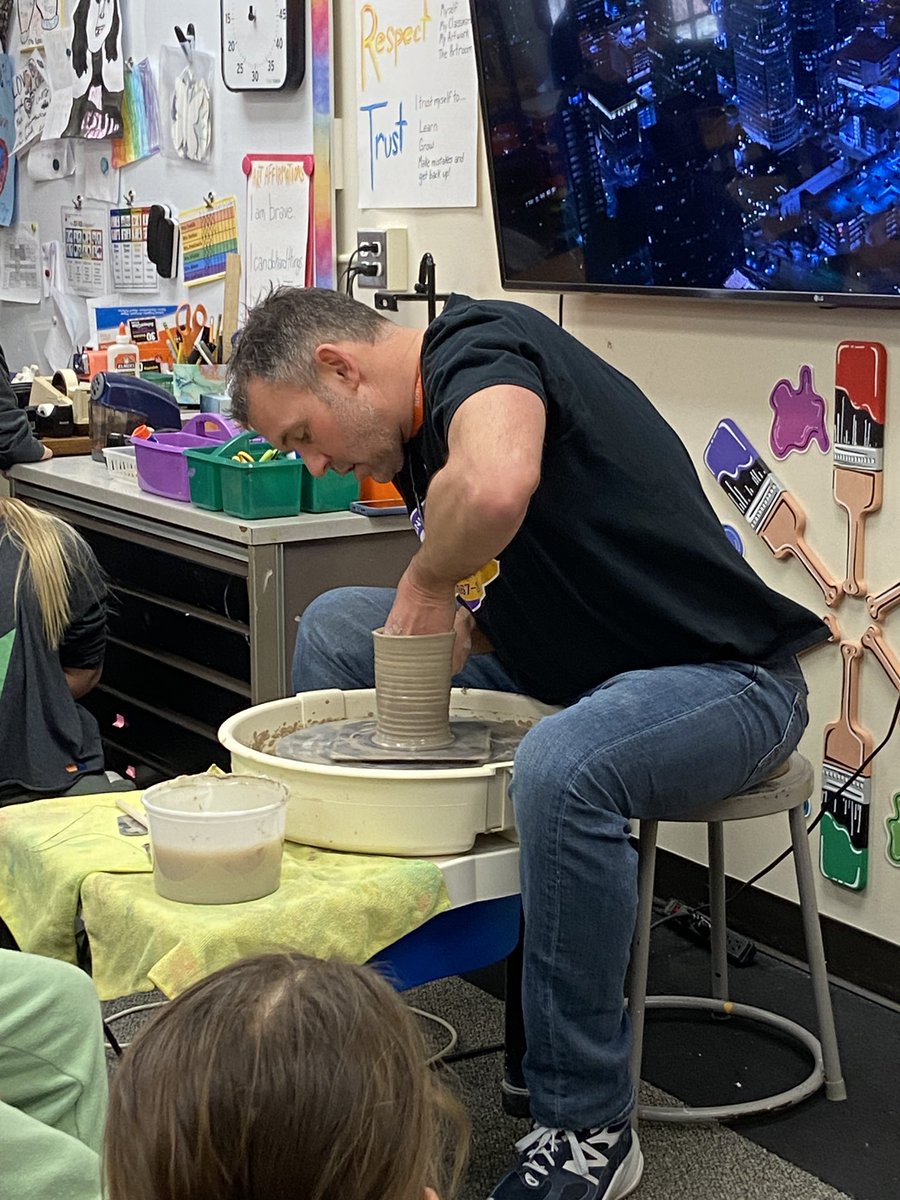 112 Education Foundation (@112foundation) on Twitter photo We are proud to fund guest-artist Mr. Vician’s visit to <a href="/BraesideSch112/">Braeside Elementary School</a> with a #FoundationGrant. 4th and 5th graders learned about ancient Korean stoneware, self expression, design process, & all about ceramic art. Thank you <a href="/kpolyack/">Kathryn Polyack</a> and Ms. Harvey for their leadership. We are proud to fund guest-artist Mr. Vician’s visit to <a href="/BraesideSch112/">Braeside Elementary School</a> with a #FoundationGrant. 4th and 5th graders learned about ancient Korean stoneware, self expression, design process, & all about ceramic art. Thank you <a href="/kpolyack/">Kathryn Polyack</a> and Ms. Harvey for their leadership.