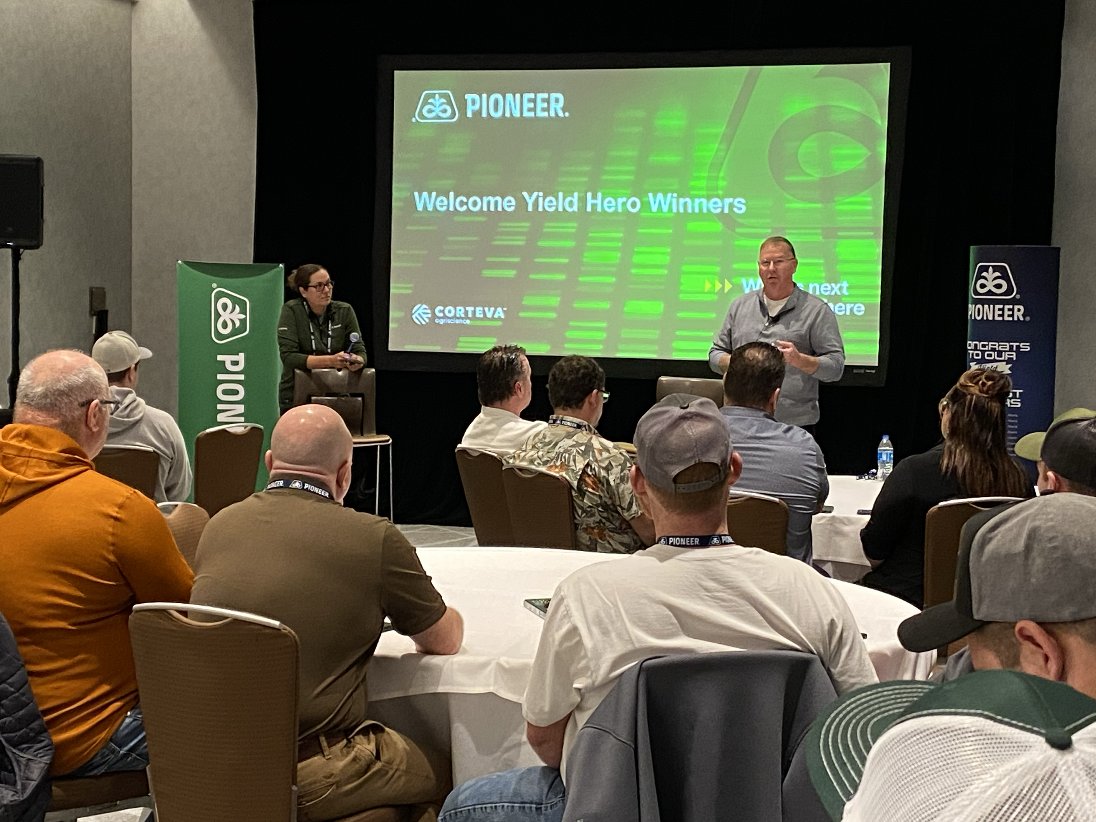 World Yield Champion, David Hula speaking to our #YieldHero23 winners! 

David beat his previous yield world record in 2023 with 623.84 bu/A by planting Pioneer brand corn! 💚