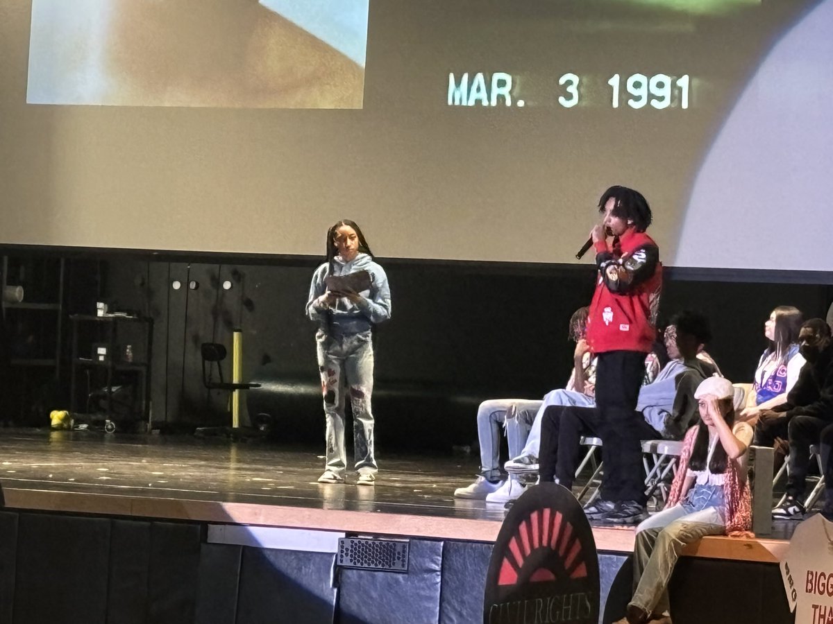 Some photos from yesterday’s Black History Month culminating event! Great job by everyone involved, especially those on the football team!
#SEGfootball #Goodetogreat