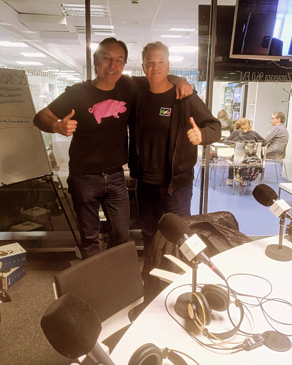 It was fun having Pablo Villuendas on The Salad show for a chat on Vaughan Radio and a listen to some of his musical creations! <a href="/GrupoVaughan/">Grupo Vaughan</a> #thesalad #interview #music 🎵🎸🎙️😁
