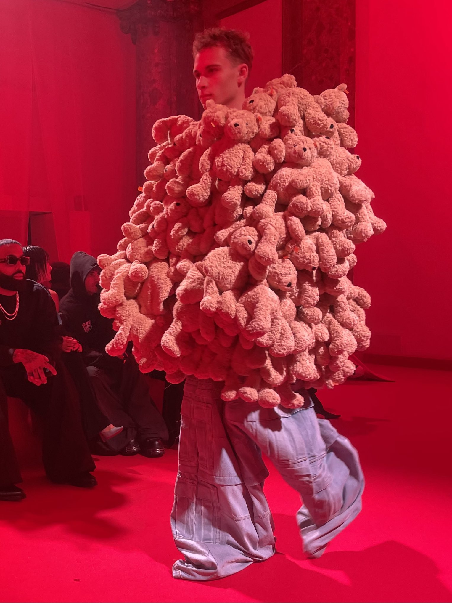 Vanessa Friedman on X Teddy bear coats at Vetements. What do they make you think of PFW https t 6OyNDtBRzO X