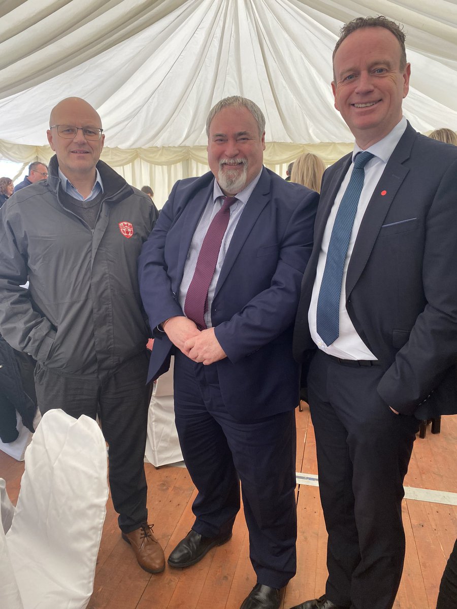 GildernewColm's tweet image. Brilliant day at the opening of Powerscreen&apos;s new offices in Edendork today. 

#Powerscreen is a leading employer across the North, a vital economic contributor across #Ireland , #MidUlster and South #Tyrone and a world leader in the engineering sector 👏👏