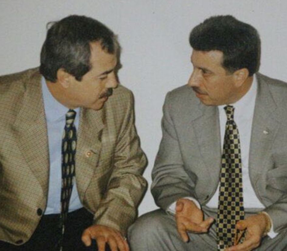 farisozdemirr's tweet photo. Baba dostu HAMİDİ ailesinin kıymetli ferdi, birlikte milletvekilliği yaptığım; can dostum Ataullah HAMİDİ’yi kaybetmenin üzüntüsü içindeyim.

Batman bir değerini daha kaybetti…

Merhuma Rabbim’den rahmet, kederli ailesi ve sevenlerine başsağlığı diliyorum.
Mekanın cennet olsun güzel insan.