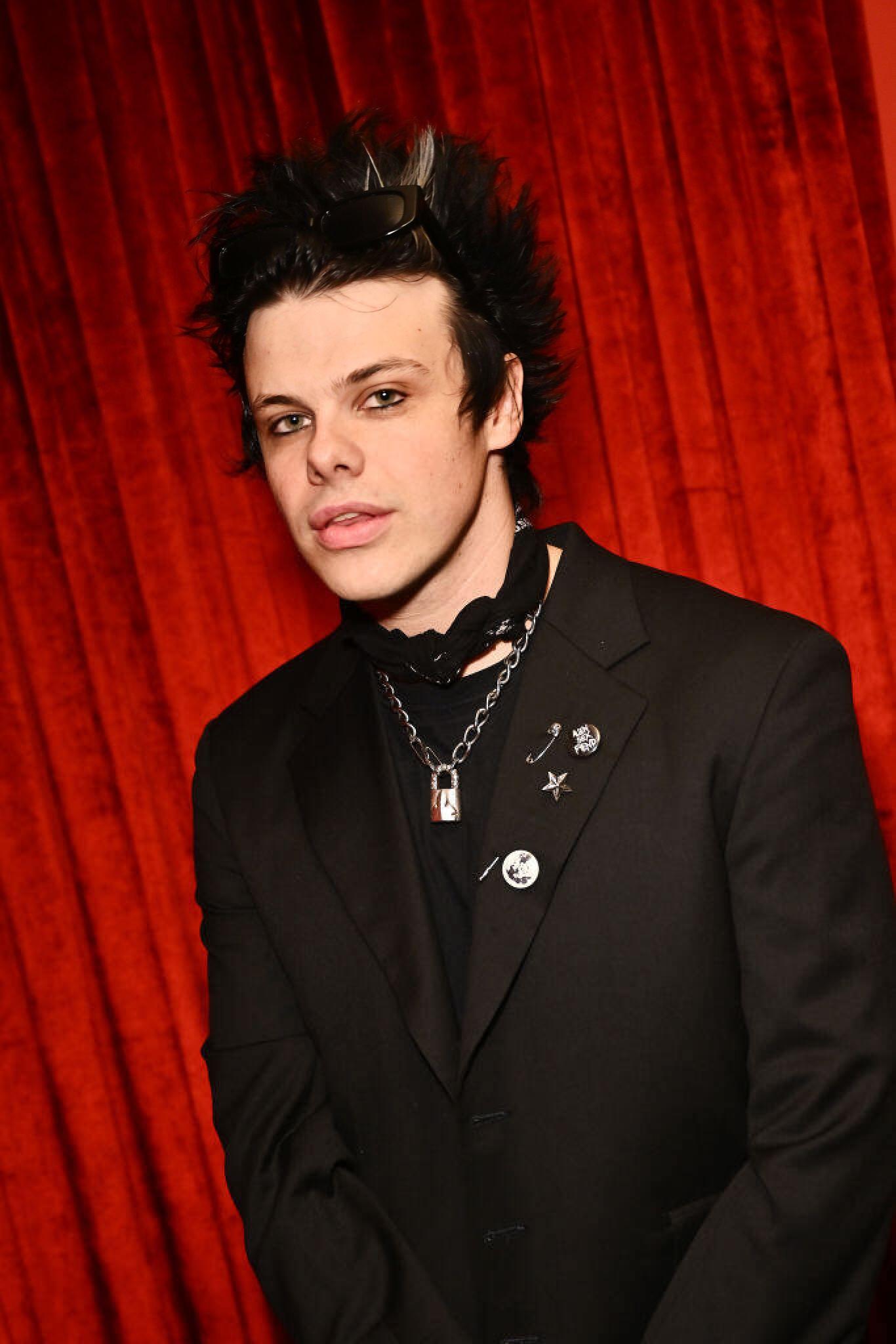YUNGBLUD UPDATES on X: "yungblud at the british gq dinner last night via getty images 🖤 https://t.co/JLnIuNCwpk" / X