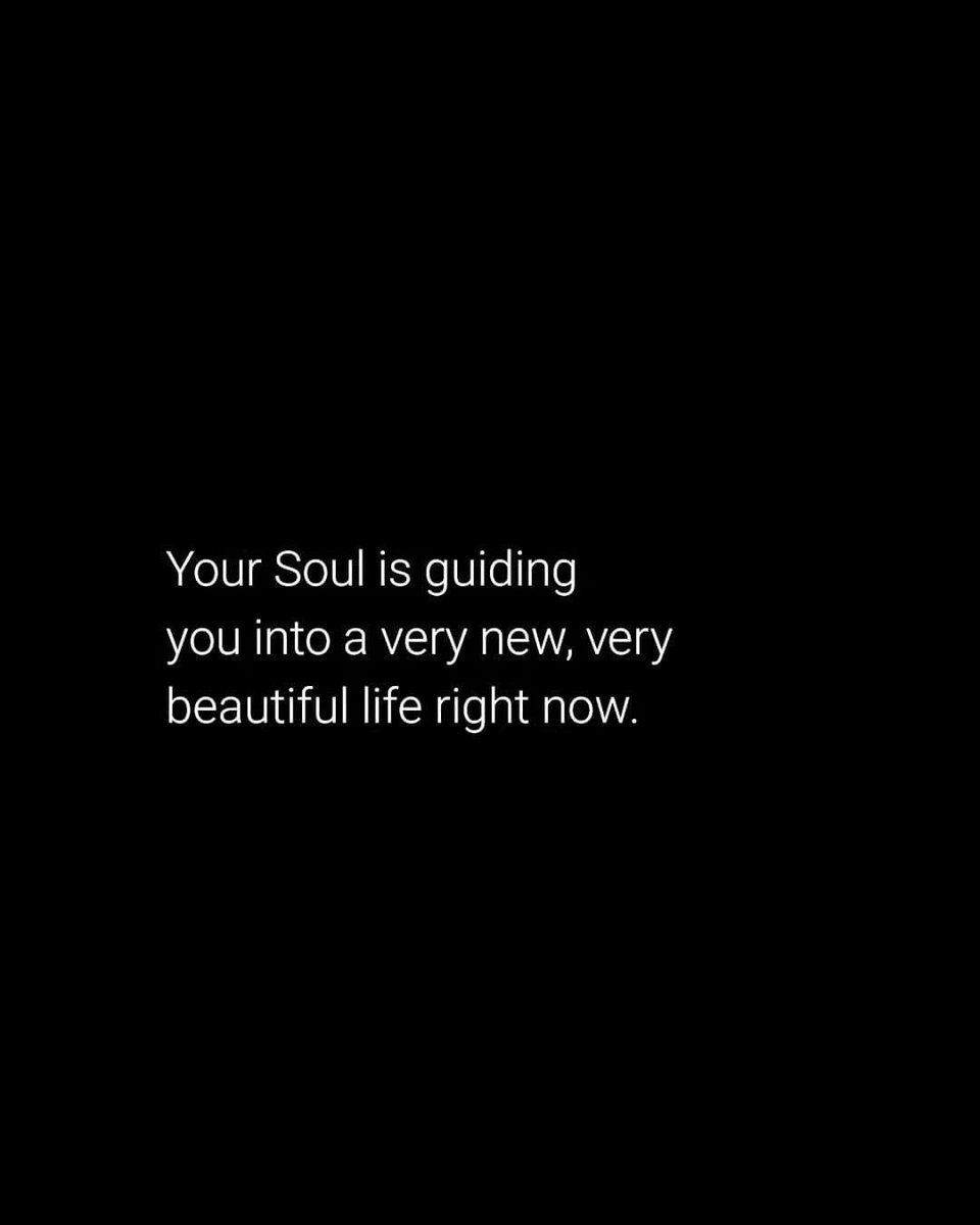 SourceMessages's tweet photo. good things are on the way. ✨♥️ https://t.co/vsHHVj9fHE