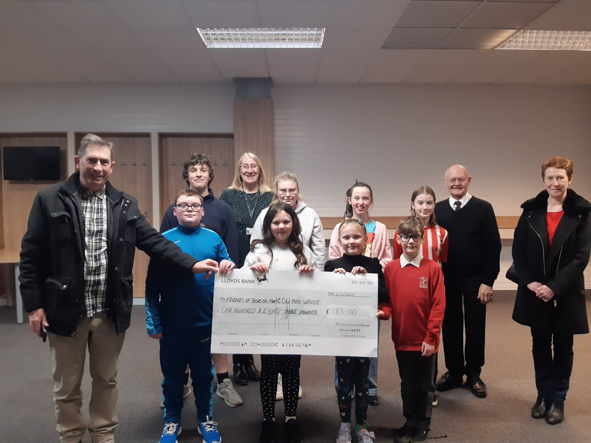 🙏We'd like to thank the Birches Head and Northwood Volunteers Community Group who have raised £1⃣8⃣3⃣for @StokeCMS.

🎄The City Youth Choir performed at the group's Christmas Tree Festival in December.

🎶The money will help fund musical education for pupils in the city.