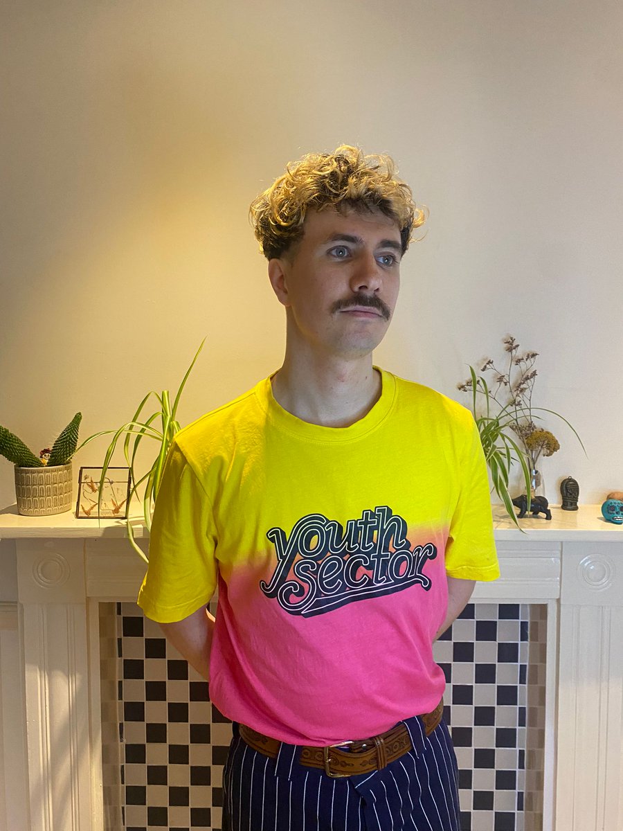 🛍️ IT'S BANDCAMP FRIDAY 🛍️ Brand new ltd run of yellow/pink hand dip-dyed tees are available to pre-order NOW Brand new Quarrels EP repress with 4 additional tracks Teeth, No.1 BS, Self Exile and No Fanfare and splatter vinyl design up to pre-order NOW youthsector.bandcamp.com/merch