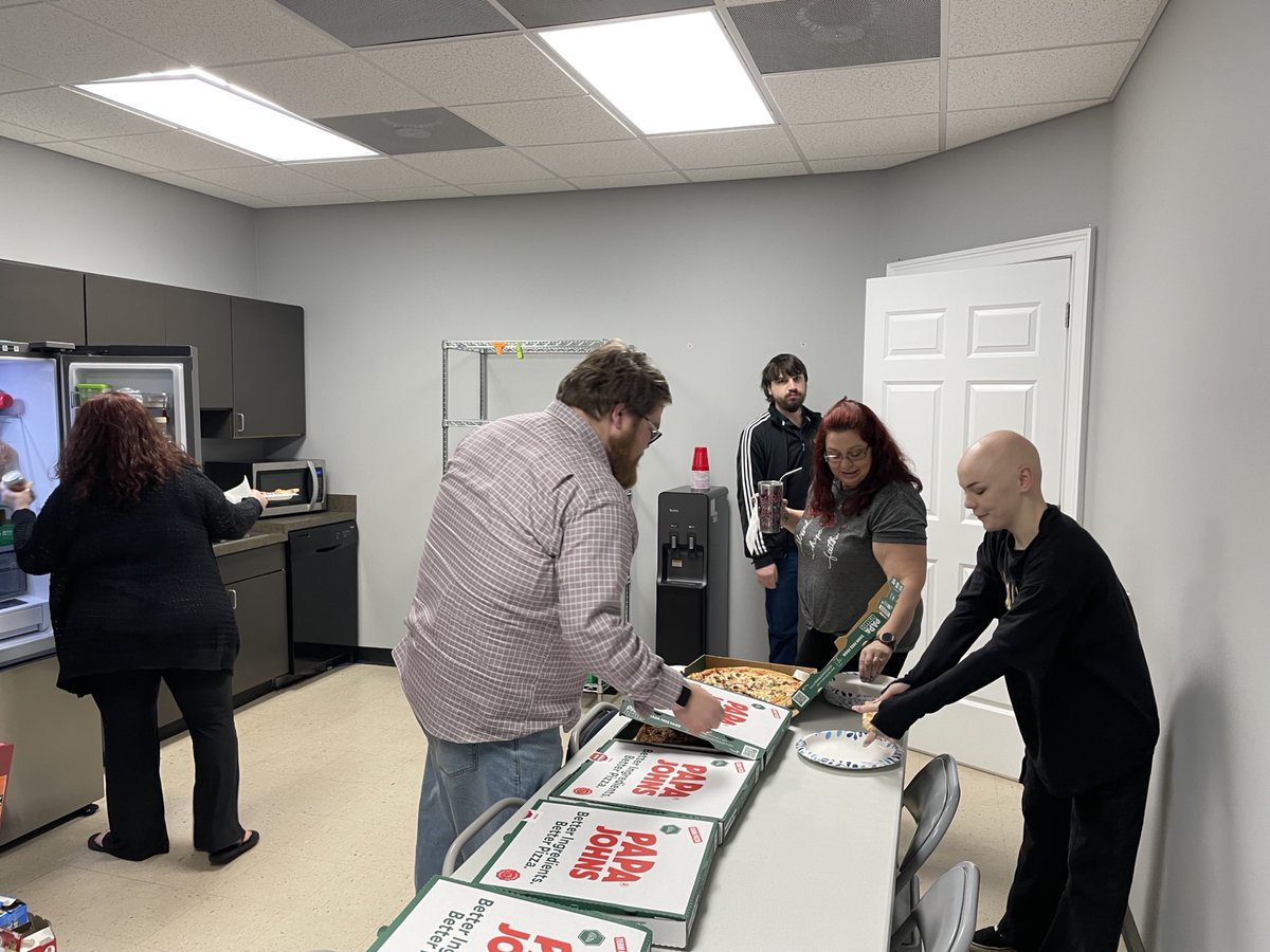 CenturyGroupIT's tweet photo. Happy Employee Appreciation Day to our great team that keeps us and our clients in business. #EmployeesRule #CenturySolutionsGroup https://t.co/LcgOaZlGfp