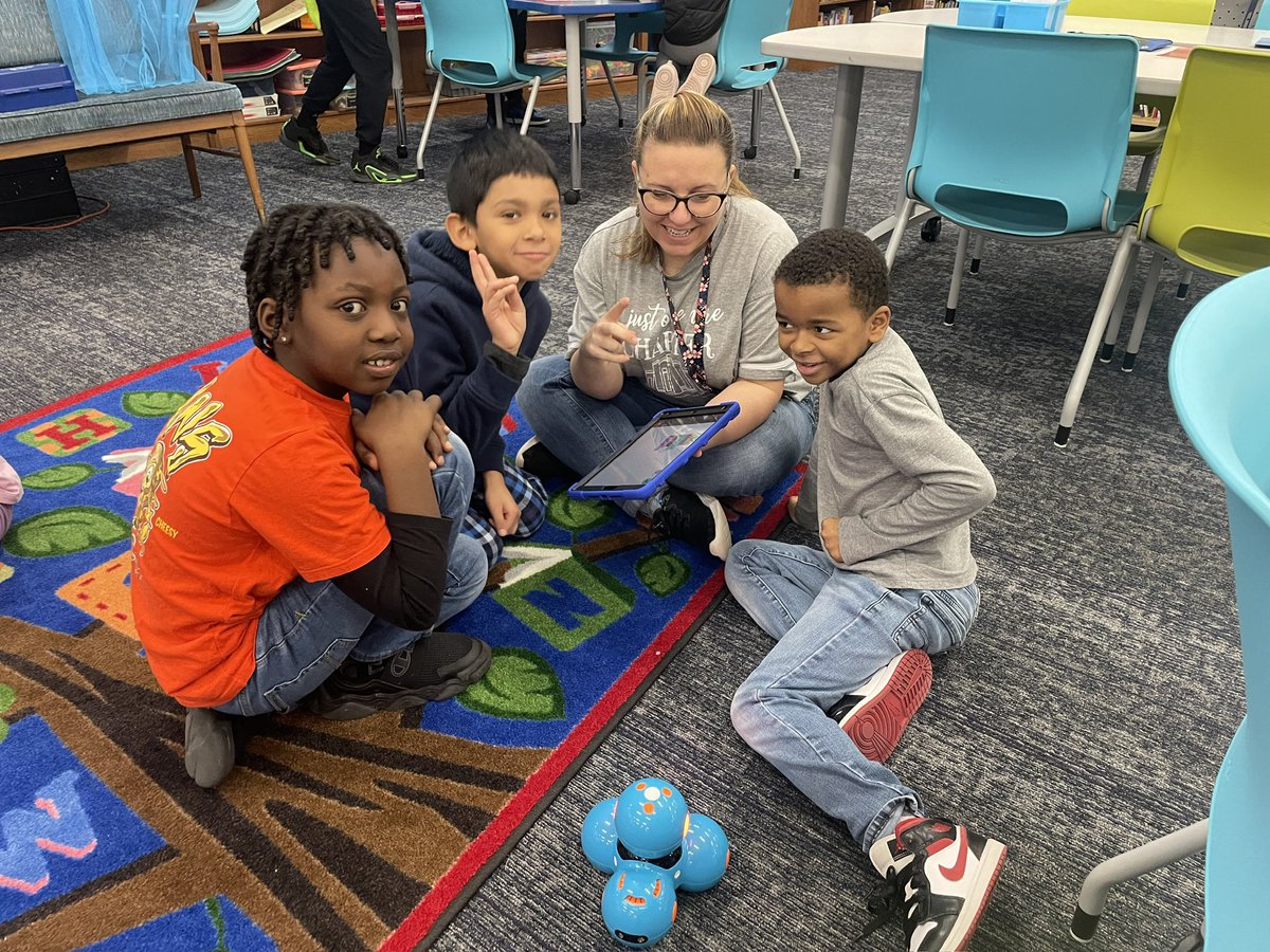 My awesome LMA snapped these pics of me showing some students how to code our Dash robot. I can’t tell who was more excited! @PointOViewES @krsimp22 #vblms #librarylife #librarytwitter