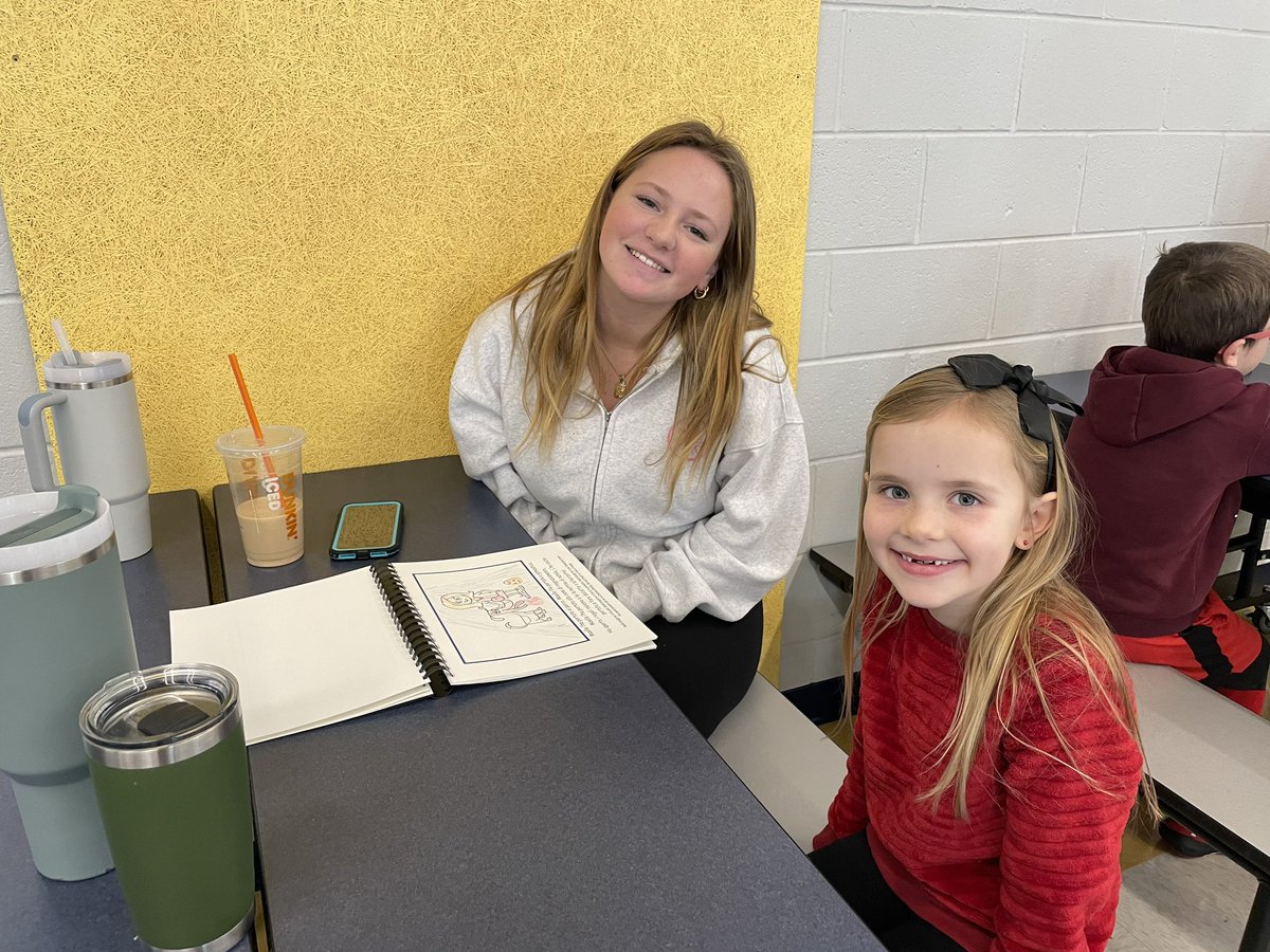 MrsBauerOP's tweet image. Kicking off Read Across America with the Shore Regional Italian students! 📚 @OPSchoolsNJ @ShoreRegional