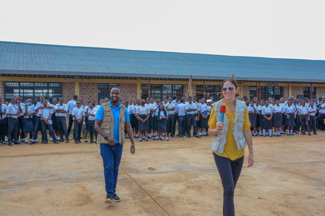 InterfaithRda's tweet image. Julia Battle, @unicefrw - Chief of Health and Nutrition addressing children and young people at Nkombo Island. #RoutineImmunization #vaccination @DioceseCyangugu @RBCRwanda