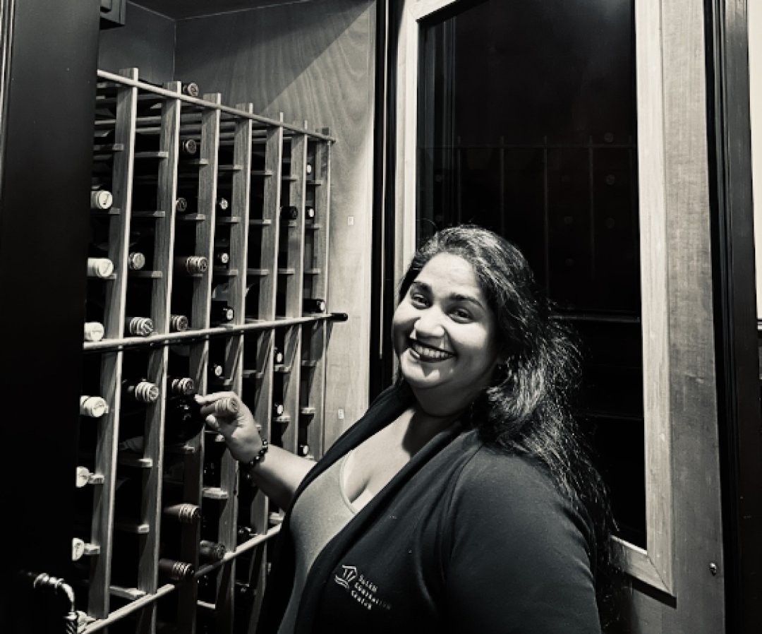 Today, we're celebrating our amazing staff on Employee Appreciation Day! To each and every one of you, your passion and commitment are what make us shine. Thank you for your hard work! Learn more about us and our incredible team here: ecs.page.link/rwkUV