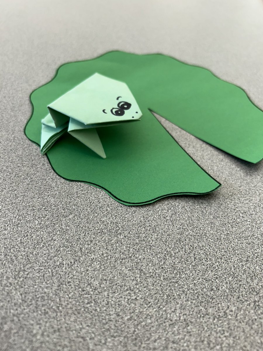 Happy leap year! Making jumping origami frogs 🐸