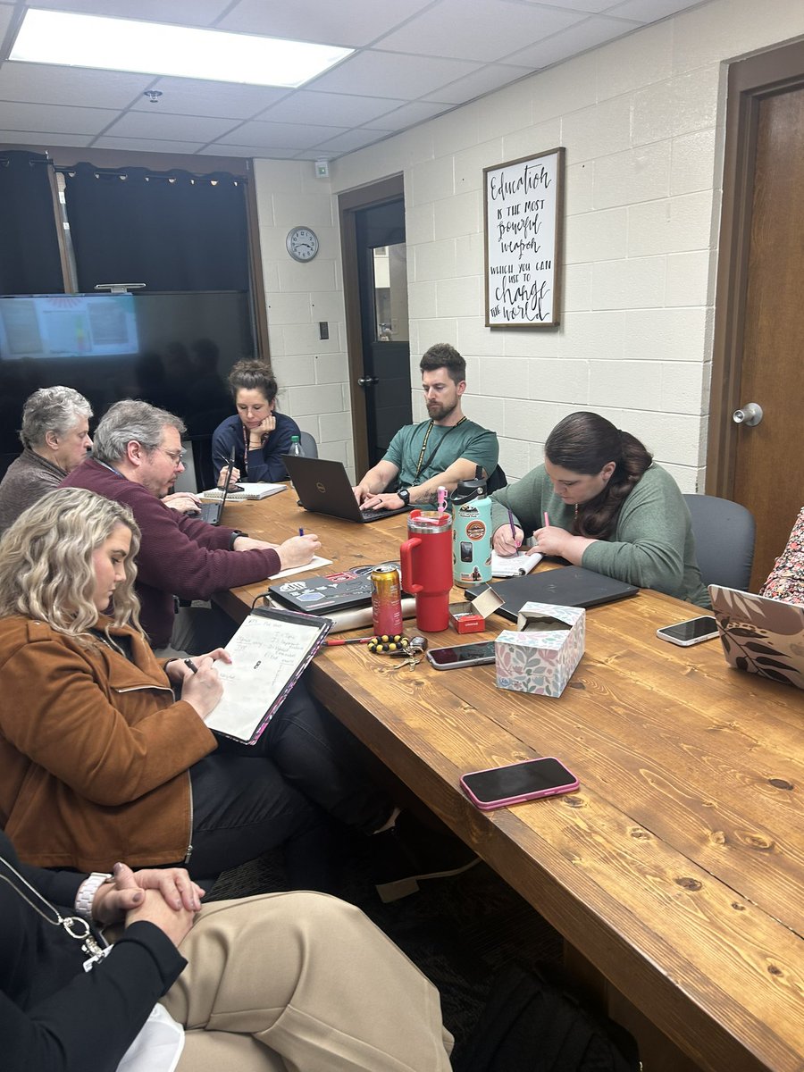 Had an opportunity to speak to 9th and 10th grade ELA teachers from @BradleyCentral about the @thinkSRSD work we are doing in the Elementary schools!