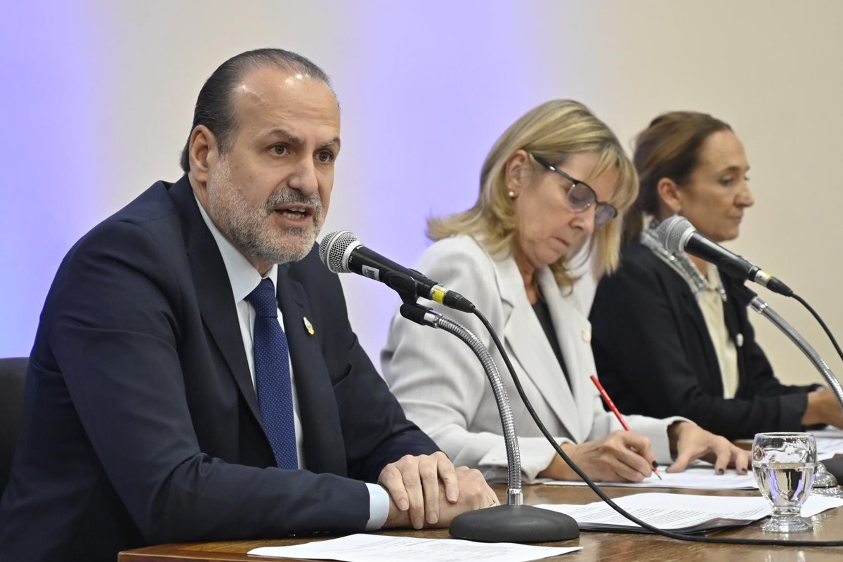 🏛️En el marco de la apertura de sesiones ordinarias del @hcd_bahiablanca, compartí un resumen de nuestros primeros 80 días de gestión

Bahía afronta desafíos en el tramo final de su camino rumbo a los 200 años y la oportunidad que tenemos por delante es tan grande como compleja.