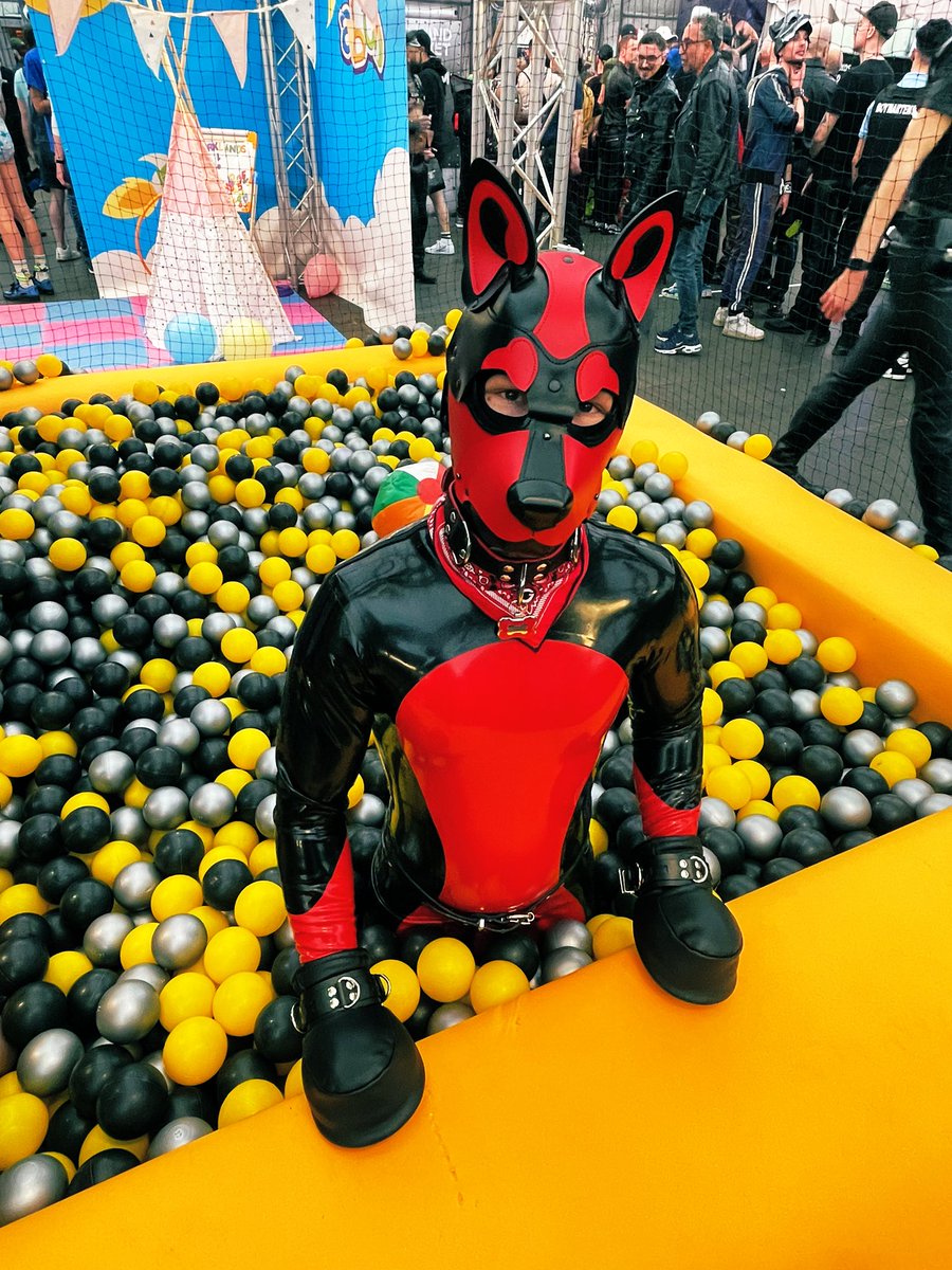 Sadly I had to leave #darklands2024 early, but very happy I got to meet so many cuties!