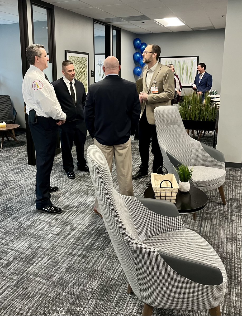 Rosecrance's tweet photo. Our #Rosecrance Therapies Chicago-Norwood Park open house is under way! Visit our website to learn more about the staff and services offered at this location. https://t.co/FAUGpcpcOk #lifeswaiting #chicago #norwoodpark https://t.co/BQt1XzFnrS