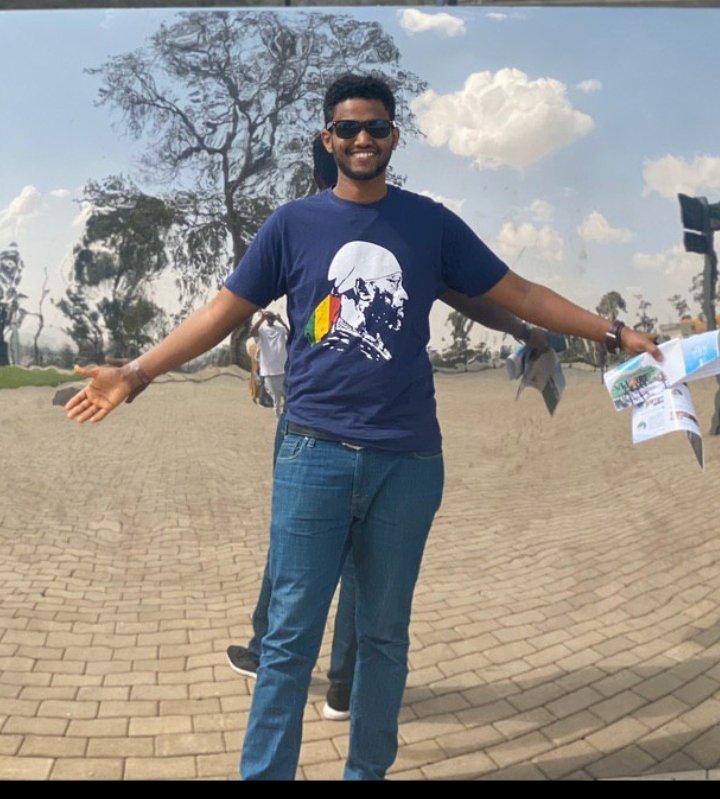 RAS_EPHI's tweet photo. መንግስትዬ ግን የሚኒሊክ ቲሸርት ብንለብስ በጣም ነው እንዴ የሚደብርህ? https://t.co/V757RyN4el