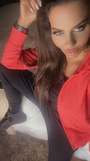 Oi oi 💋💋💋 https://t.co/H6i0yIYIyL<a href="/tag/stronglikebull"class="tags"><span>#stronglikebull</span></a>